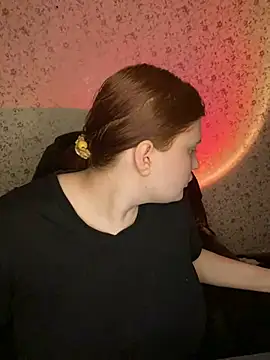 NicollVeys online show from 02.15.26