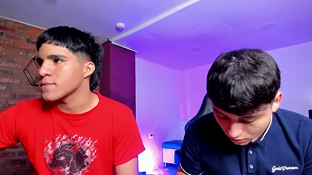 HotThreesoome online show from 03.03.26