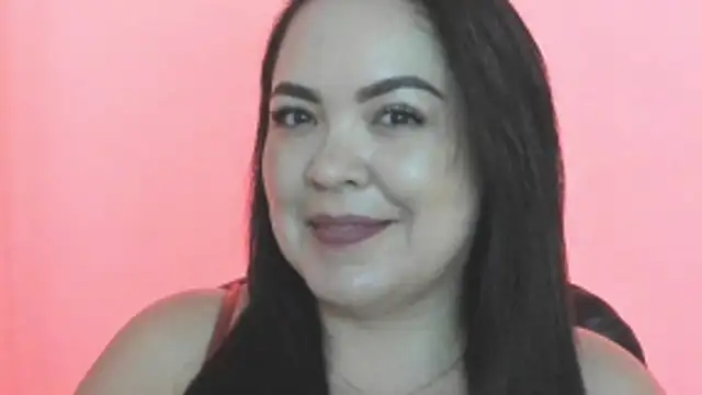 Snapshot of EmiHarrys chatting on 05.27.26 EmiHarrys online show from 05.27.26