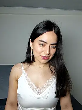 saasha Petit online show from 03.09.26