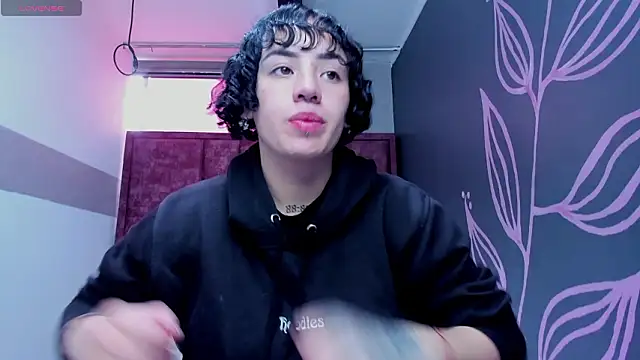 Kiara Fox   online show from 03.12.26