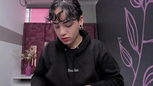 Kiara Fox   online show from 04.01.26