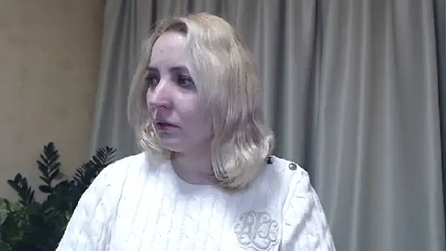 Snapshot of sweetpussy chatting on 01.21.25 sweetpussy online show from 01.21.25