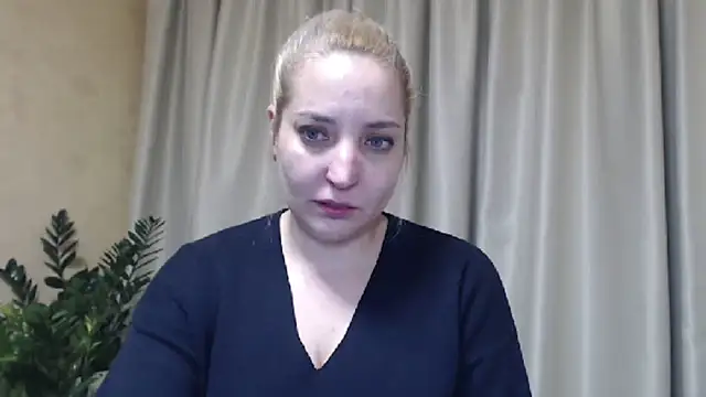 Snapshot of sweetpussy chatting on 01.22.25 sweetpussy online show from 01.22.25