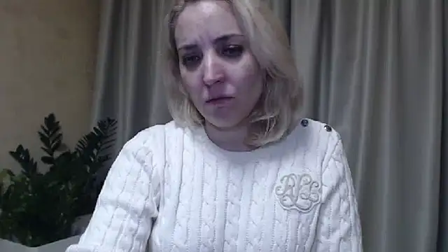 Snapshot of sweetpussy chatting on 01.31.25 sweetpussy online show from 01.31.25