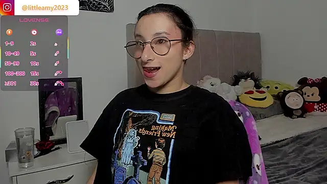 Snapshot of little__ammy chatting on 02.18.26 little ammy online show from 02.18.26