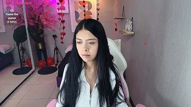 Snapshot of Emily_osman chatting on 02.18.26 Emily osman online show from 02.18.26