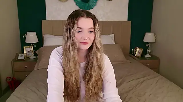 Snapshot of Lina_Sinerz chatting on 02.10.26 Lina Sinerz online show from 02.10.26