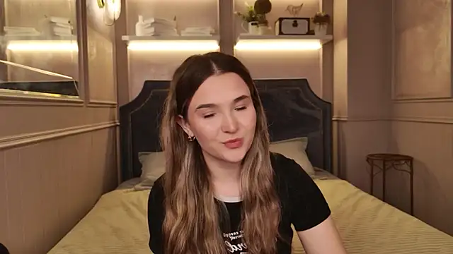 Lina Sinerz online show from 03.18.26