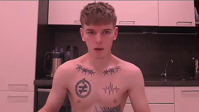 Snapshot of Fredd_Xanders chatting on 02.05.26 Fredd Xanders online show from 02.05.26