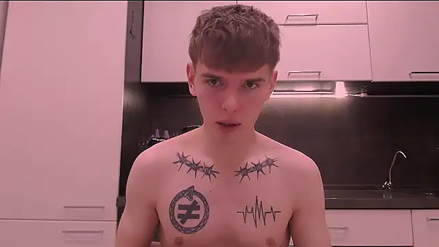 Snapshot of Fredd_Xanders chatting on 02.17.26 Fredd Xanders online show from 02.17.26