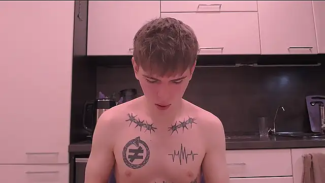 Snapshot of Fredd_Xanders chatting on 02.25.26 Fredd Xanders online show from 02.25.26