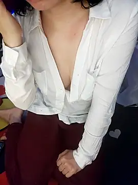 Snapshot of Alone_nothing chatting on 01.19.26 Alone nothing online show from 01.19.26