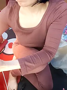 Snapshot of Alone_nothing chatting on 02.12.26 Alone nothing online show from 02.12.26