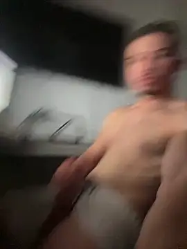 Snapshot of cruzx_ chatting on 12.05.25 cruzx online show from 12.05.25