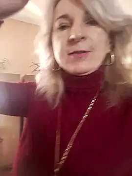 AhlyssaLove1155 online show from 12.15.25