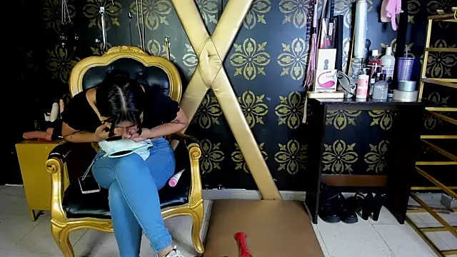 Sunny n Miha online show from 12.18.25