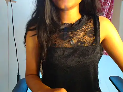 Snapshot of Sexy_Sanaya2 chatting on 04.06.26 Sexy Sanaya2 online show from 04.06.26