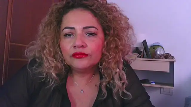 Snapshot of mariajosebarrazaa chatting on 05.21.26 mariajosebarrazaa online show from 05.21.26