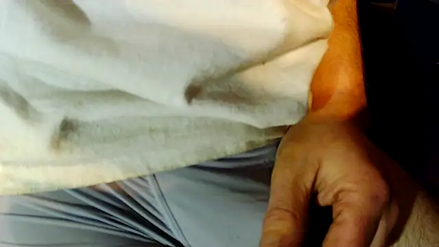 Snapshot of mythicbonez69 chatting on 03.25.26 mythicbonez69 online show from 03.25.26