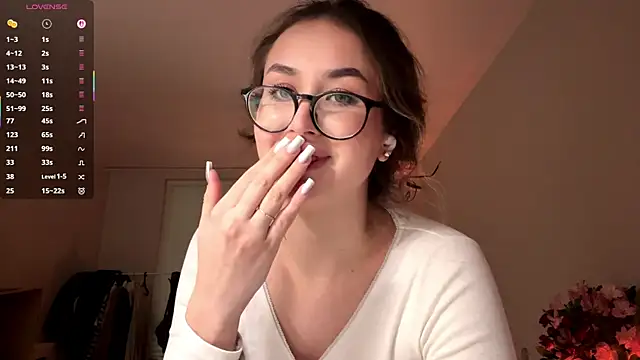 KiraBodrick online show from 02.24.26