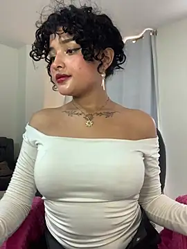 Snapshot of ladulcemary_ chatting on 04.18.26 ladulcemary online show from 04.18.26