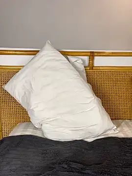 Snapshot of Thick_Lucia chatting on 03.12.26 Thick Lucia online show from 03.12.26