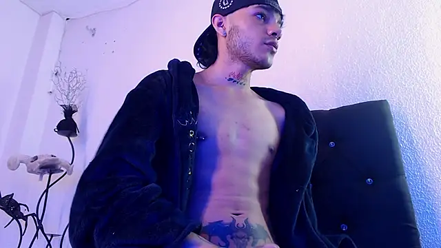 Snapshot of kingdani_hot chatting on 02.02.26 kingdani hot online show from 02.02.26