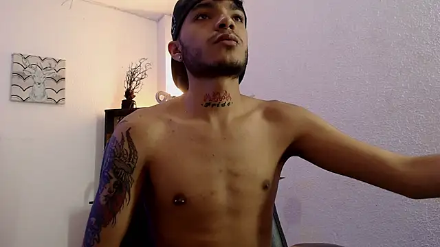 Snapshot of kingdani_hot chatting on 02.12.26 kingdani hot online show from 02.12.26