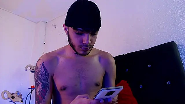 Snapshot of kingdani_hot chatting on 02.22.26 kingdani hot online show from 02.22.26