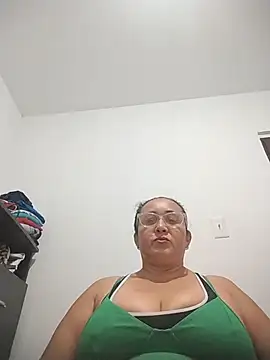 Snapshot of Nini_Love_ chatting on 02.02.26 Nini Love online show from 02.02.26