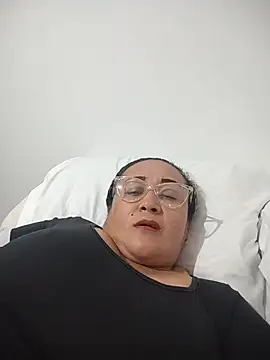 Snapshot of Nini_Love_ chatting on 02.06.26 Nini Love online show from 02.06.26