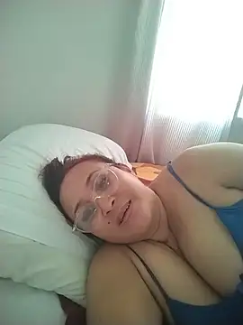 Snapshot of Nini_Love_ chatting on 02.08.26 Nini Love online show from 02.08.26