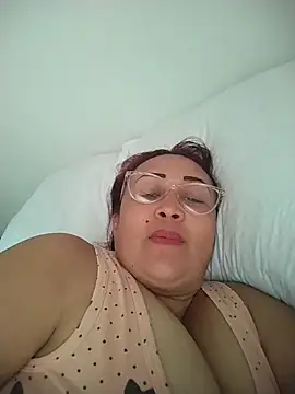 Snapshot of Nini_Love_ chatting on 02.22.26 Nini Love online show from 02.22.26