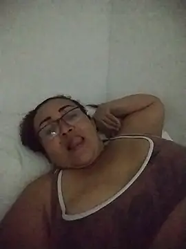 Snapshot of Nini_Love_ chatting on 02.25.26 Nini Love online show from 02.25.26