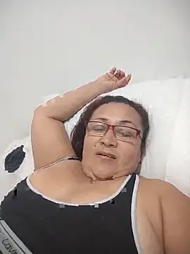 Snapshot of Nini_Love_ chatting on 02.27.26 Nini Love online show from 02.27.26