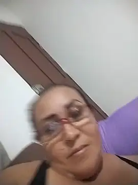 Snapshot of Nini_Love_ chatting on 04.03.26 Nini Love online show from 04.03.26