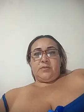 Snapshot of Nini_Love_ chatting on 04.04.26 Nini Love online show from 04.04.26