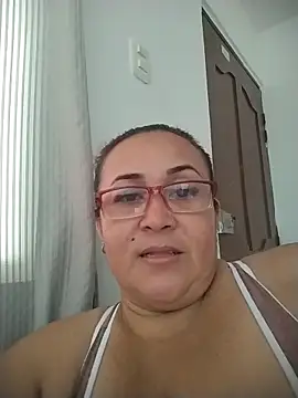 Snapshot of Nini_Love_ chatting on 04.05.26 Nini Love online show from 04.05.26