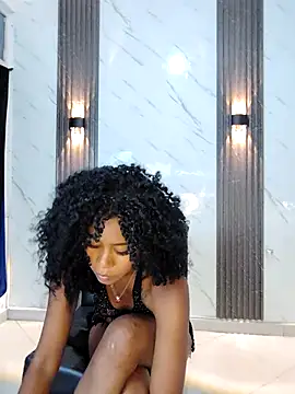 Snapshot of CaramelDesire chatting on 04.21.26 CaramelDesire online show from 04.21.26