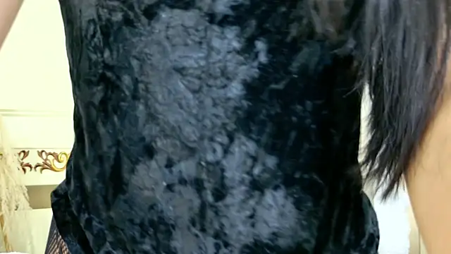 NinnaPiers online show from 03.30.26