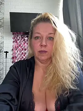 JenniferCarmen online show from 02.24.26