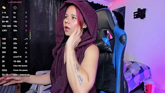 agathawalter  online show from 03.18.26