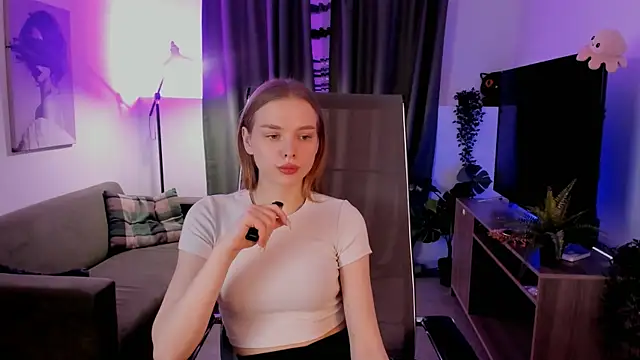 Snapshot of BellaHaadiid chatting on 01.15.26 BellaHaadiid online show from 01.15.26