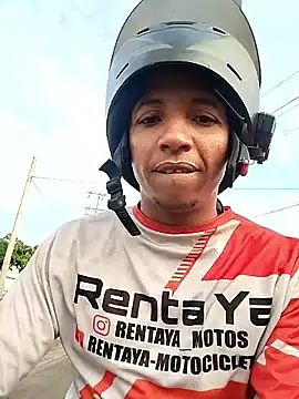 Snapshot of Andreskelly chatting on 02.17.26 Andreskelly online show from 02.17.26