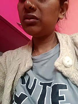 nehakapoor89 online show from 12.18.25