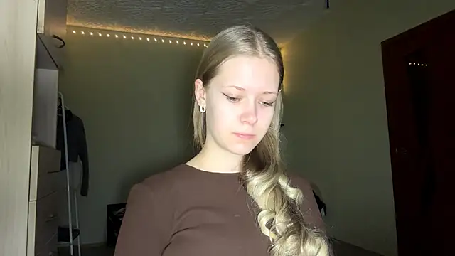 ZaidaSchwarten online show from 02.10.26