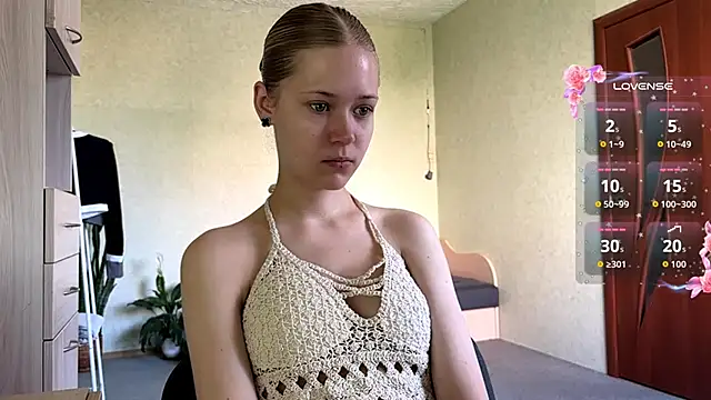 Snapshot of ZaidaSchwarten chatting on 06.29.26 ZaidaSchwarten online show from 06.29.26