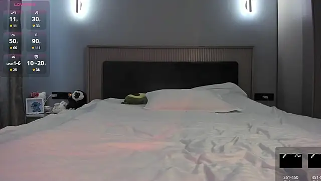 Snapshot of lovelymikky chatting on 02.04.26 lovelymikky online show from 02.04.26