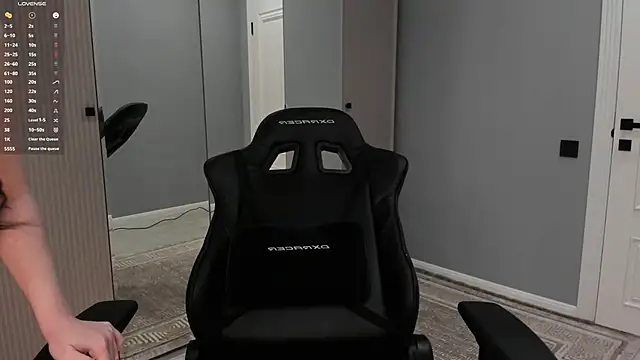 Snapshot of lovelymikky chatting on 03.13.26 lovelymikky online show from 03.13.26